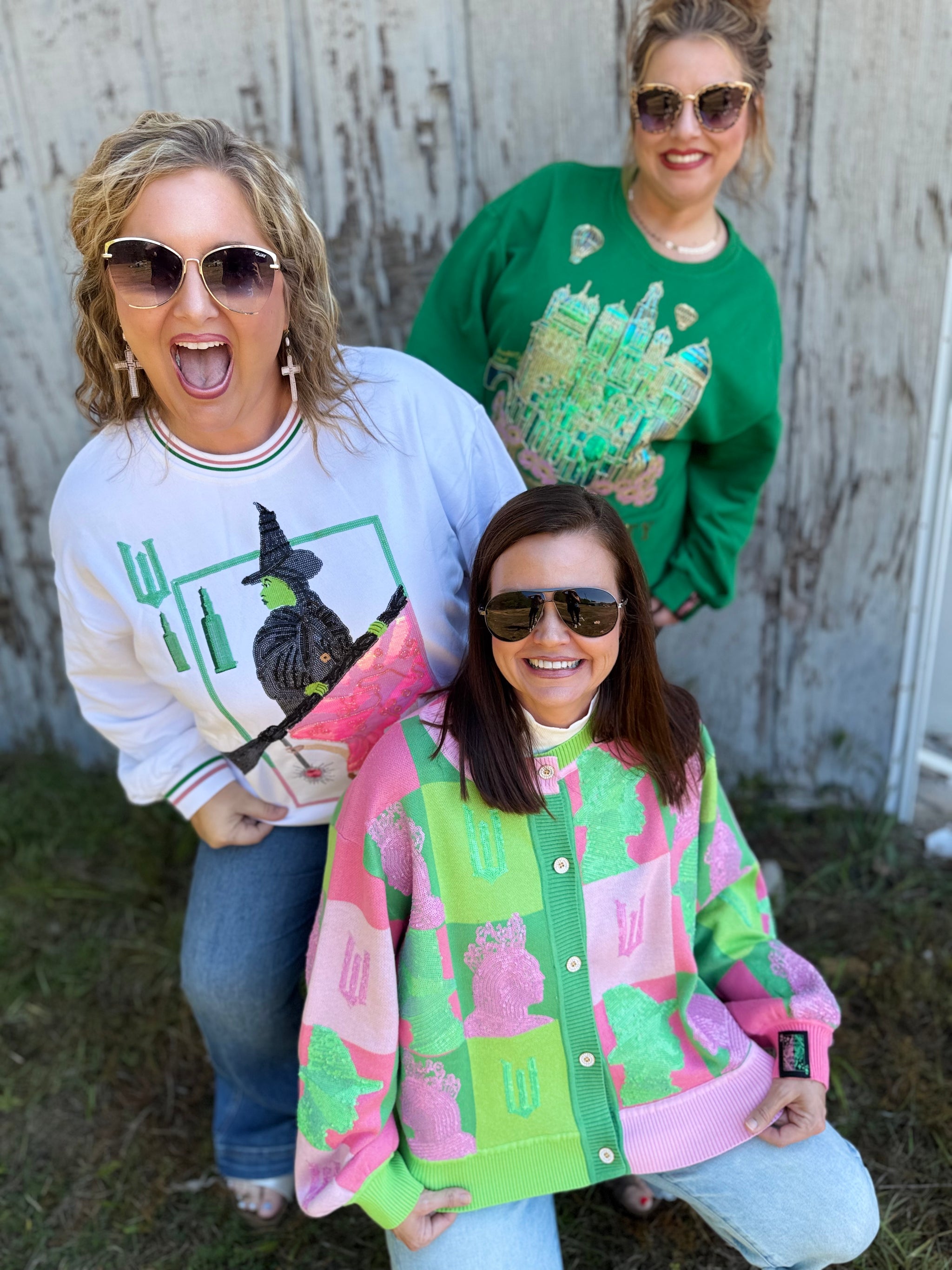 QOS Licensed Elphaba&Glinda Card Sweatshirt