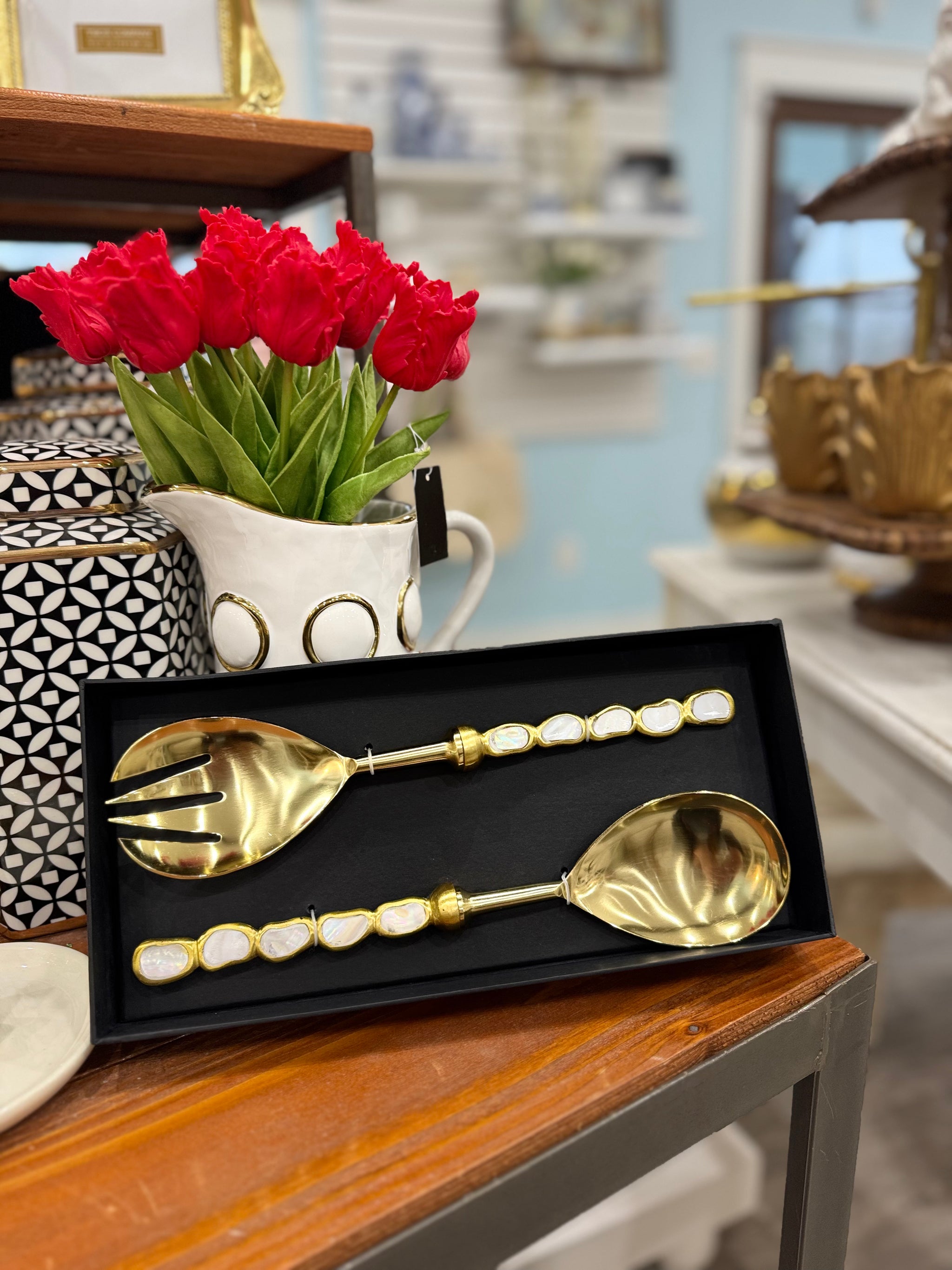 Mother of Pearl Servers Set