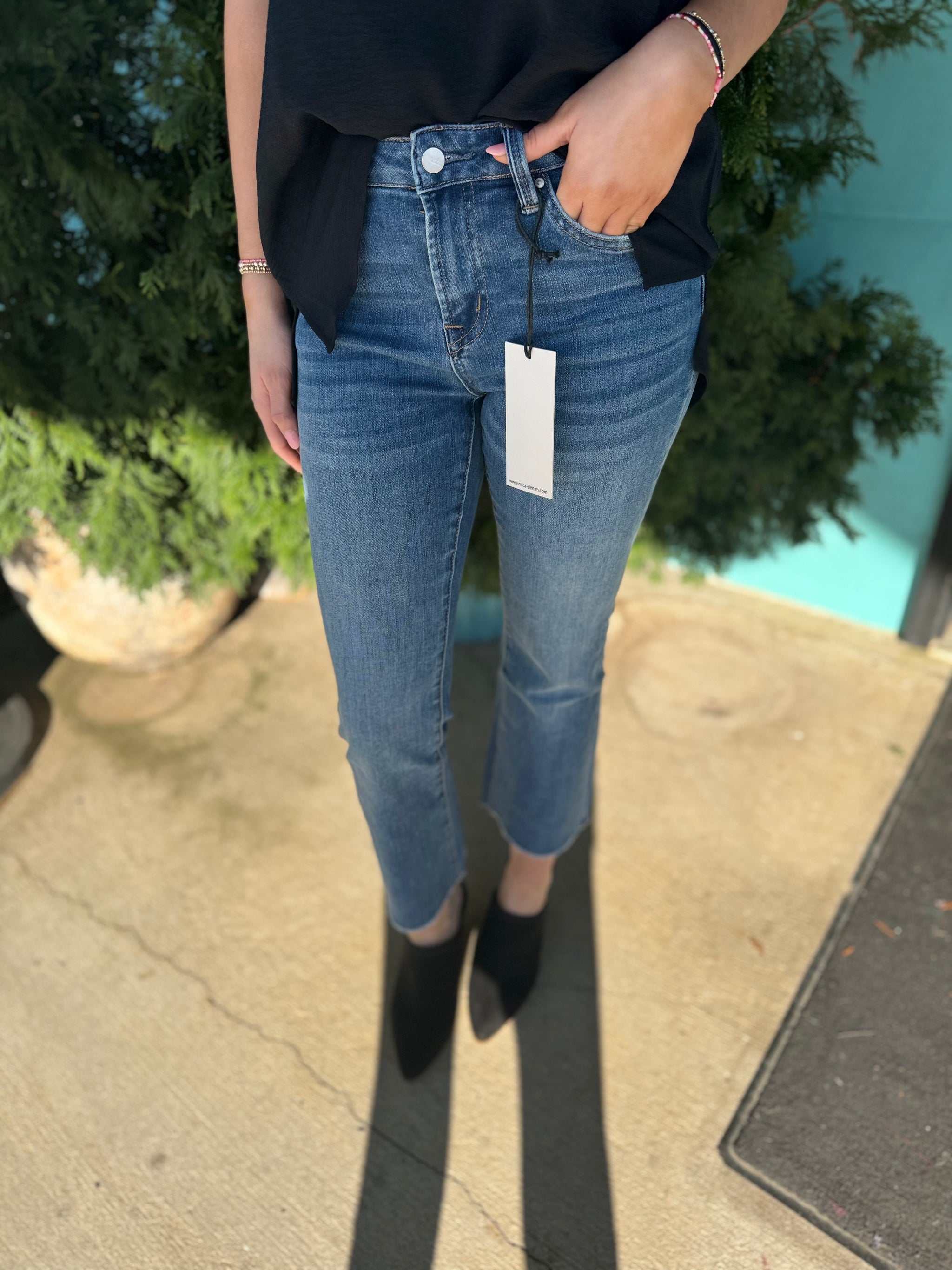 Mid Rise Boot Cut Crop
