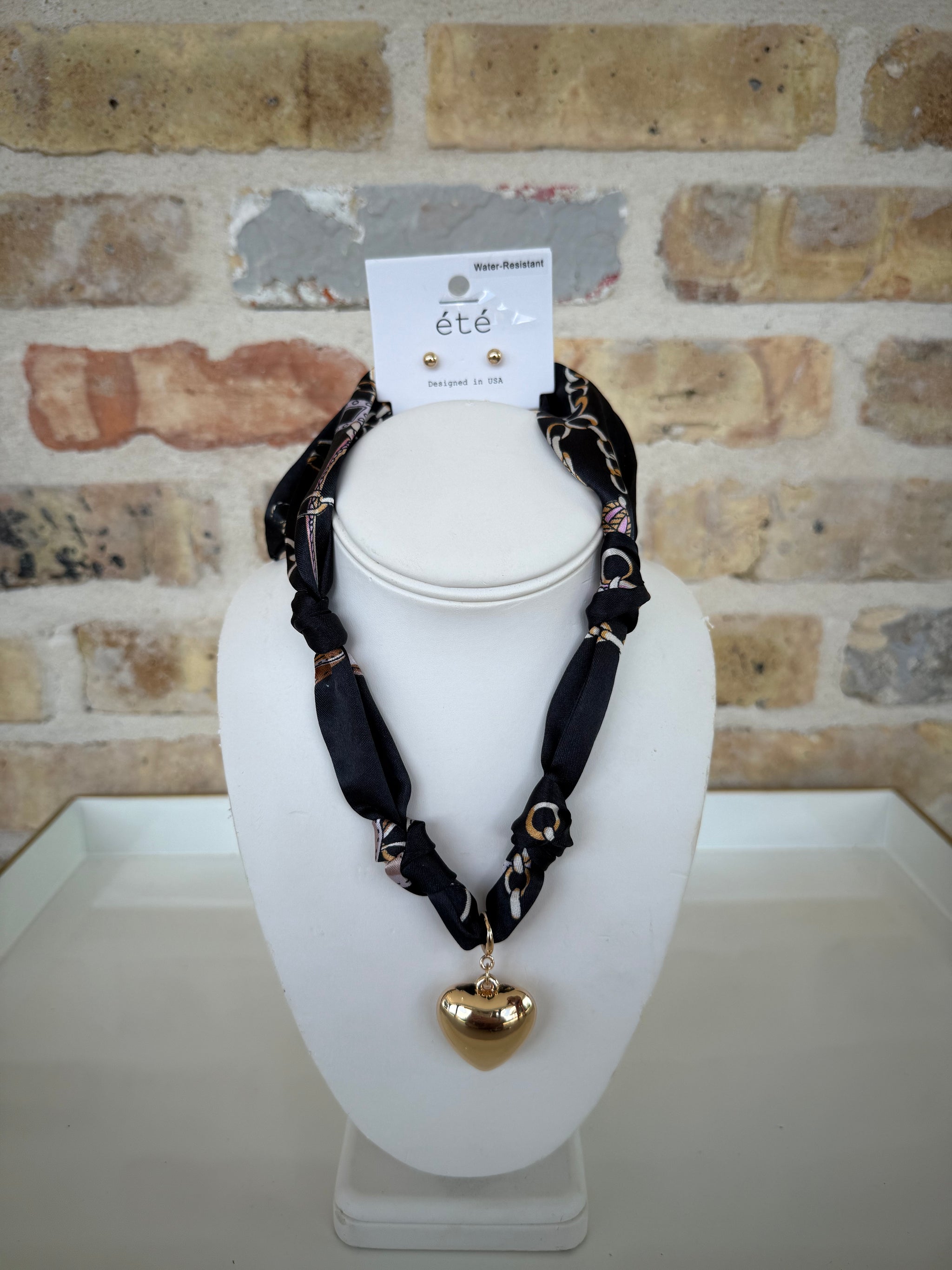 Scarf Necklace w/Heart Pendant Set
