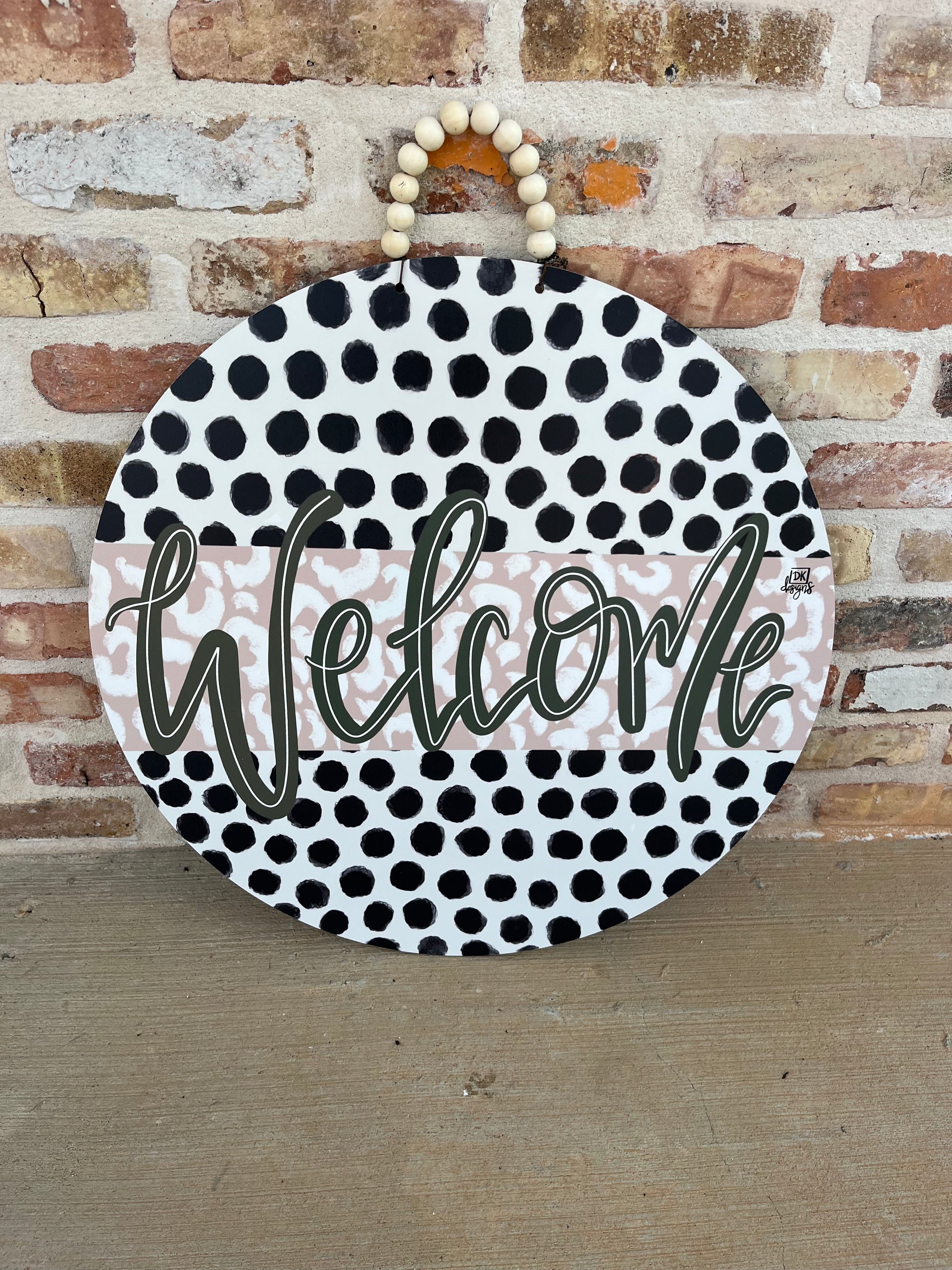 Mocha Dot Welcome Hanger
