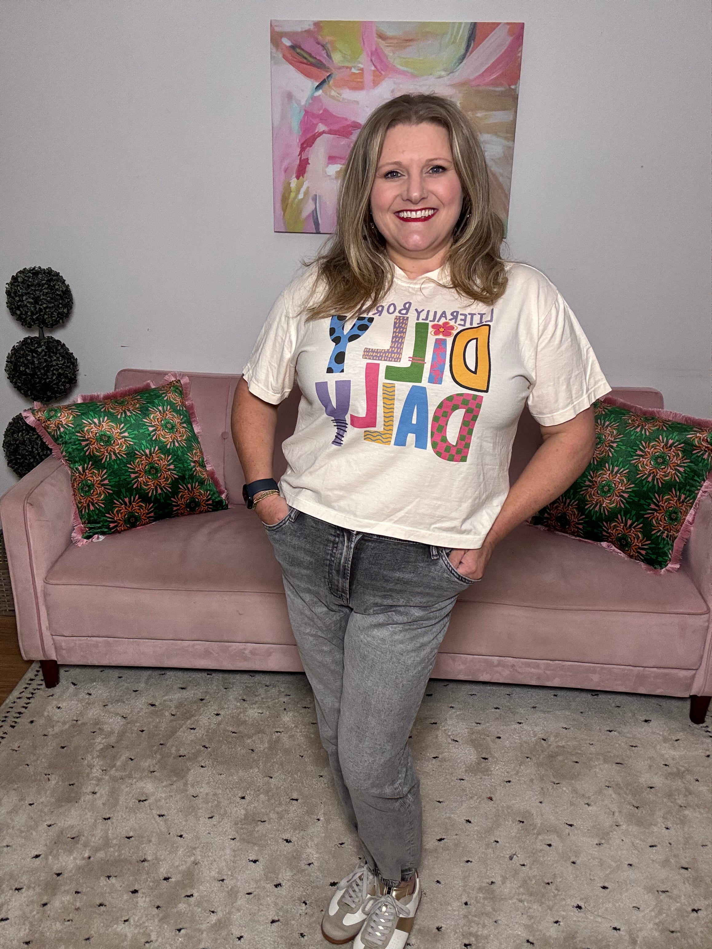 Dilly Dally Crop Tee