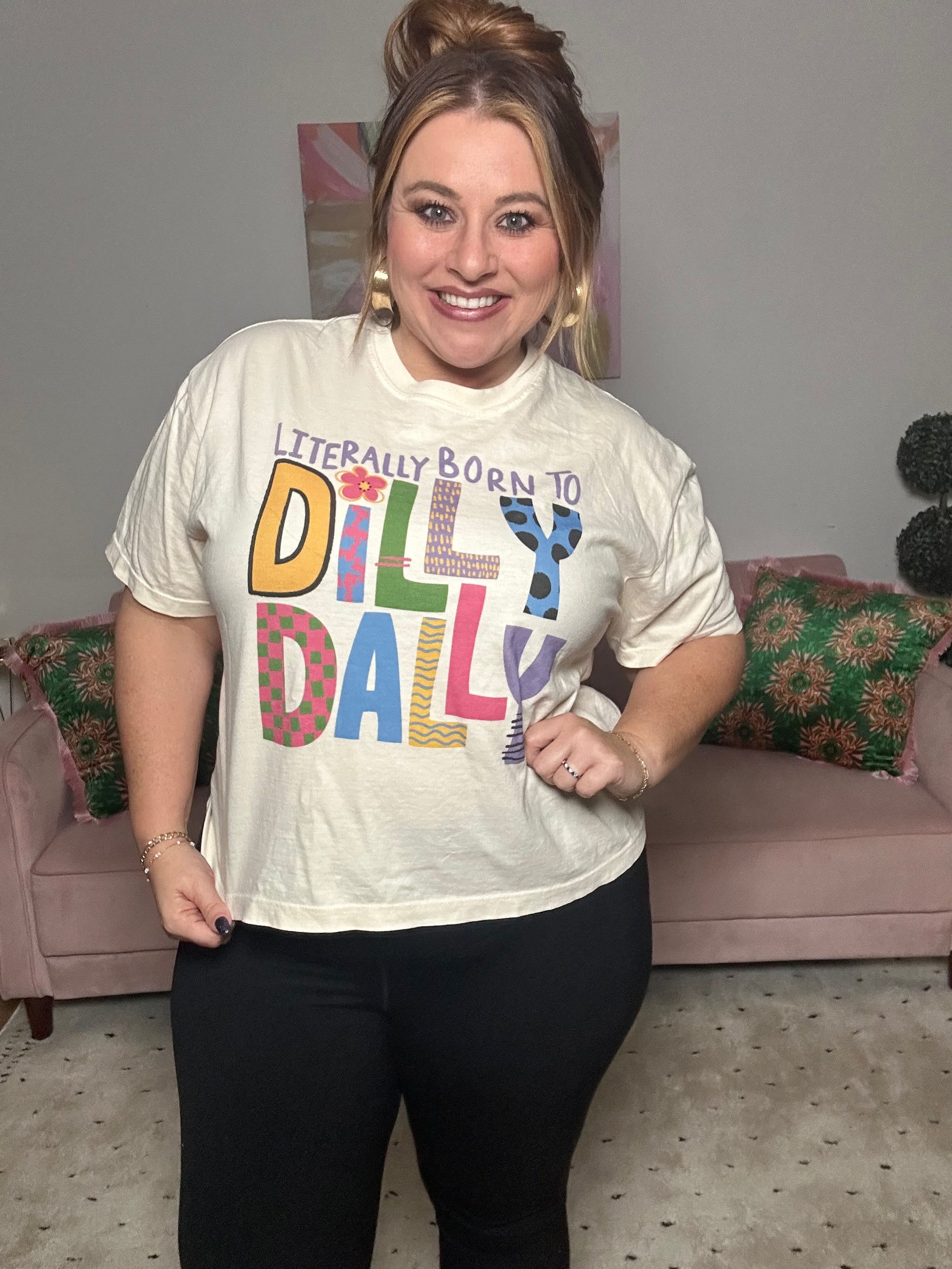 Dilly Dally Crop Tee