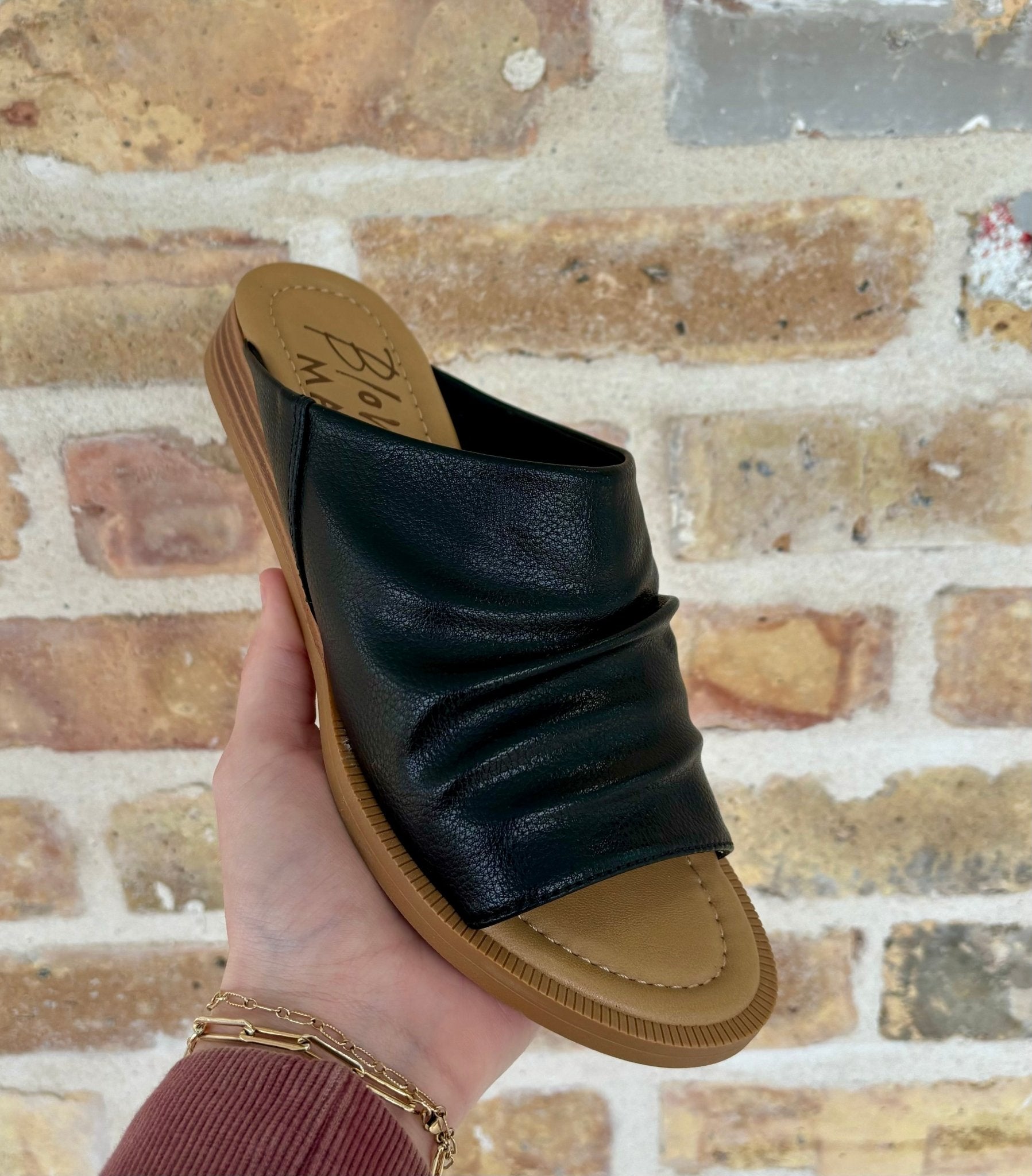 Atlantah Shoe - Ballyhoo Boutique and Gift