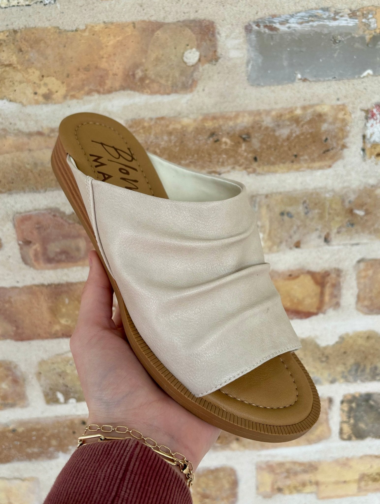 Atlantah Shoe - Ballyhoo Boutique and Gift