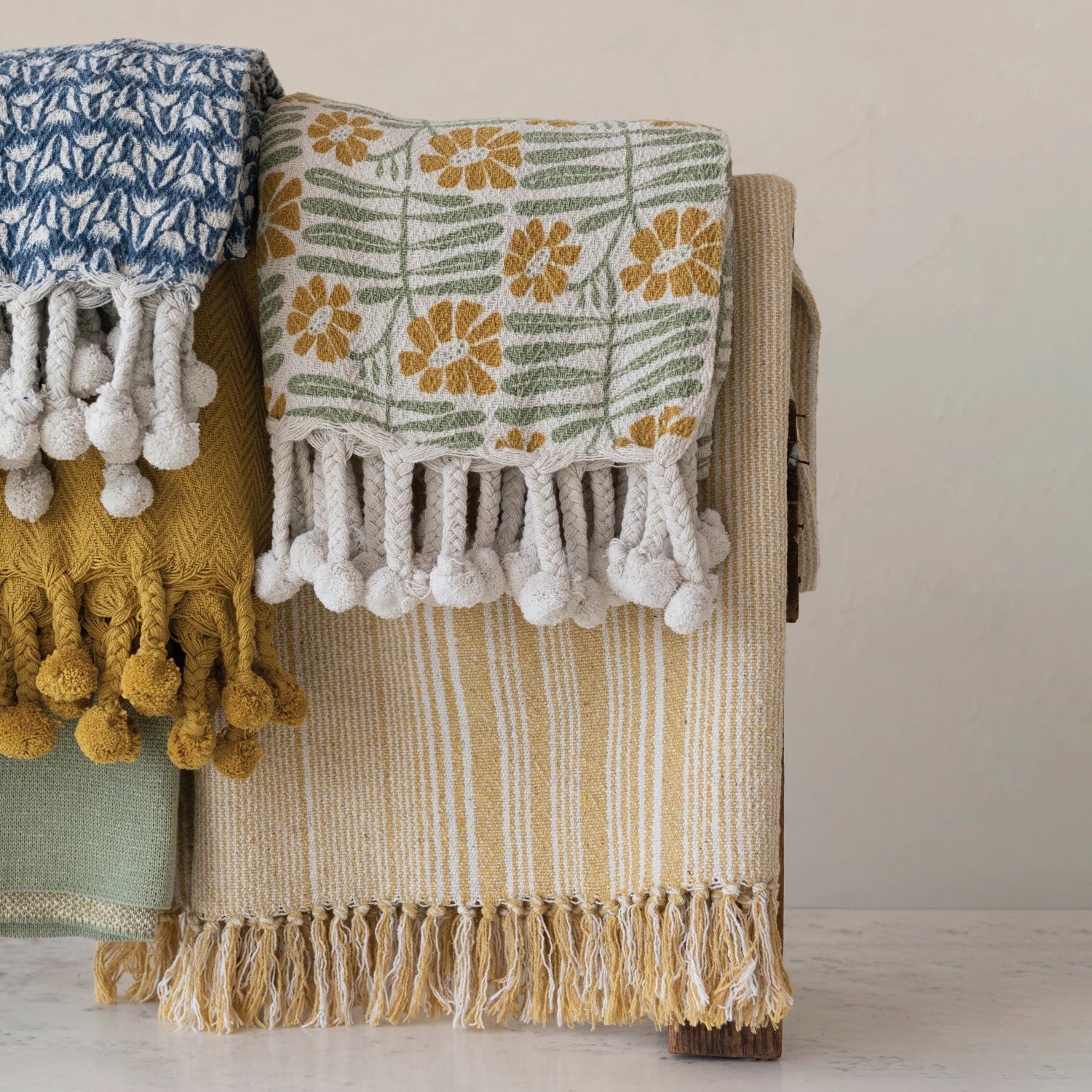 Floral Chic Throw - Ballyhoo Boutique and Gift
