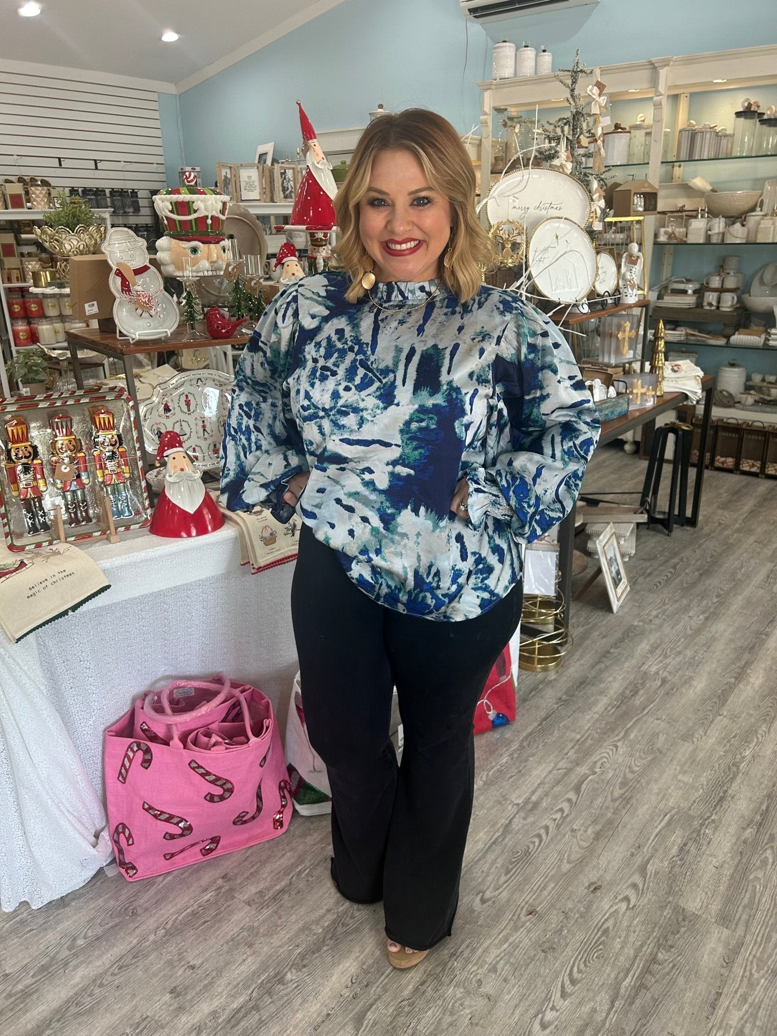 H11569 Navy Top - Ballyhoo Boutique and Gift