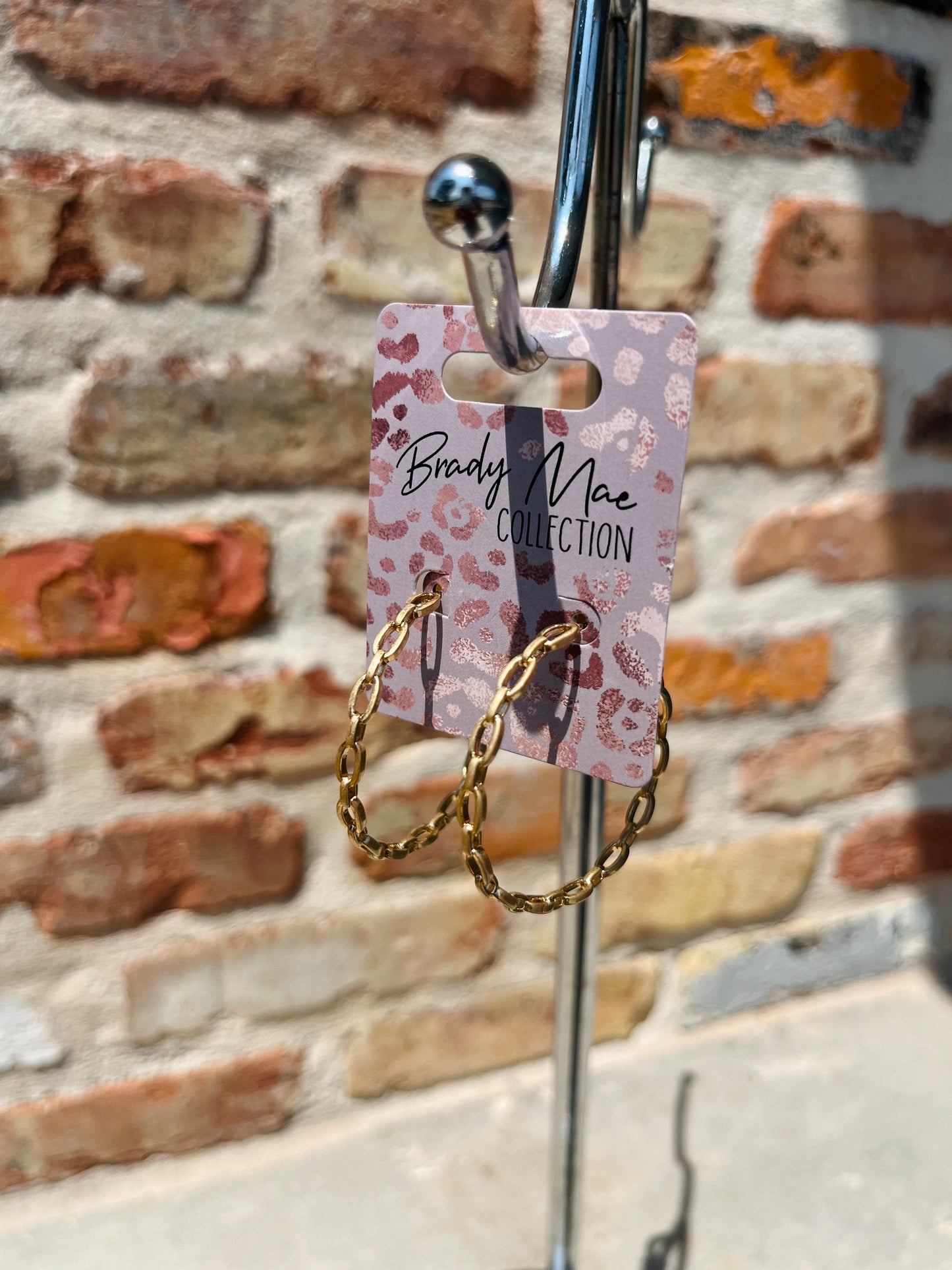 Gold chain hoop