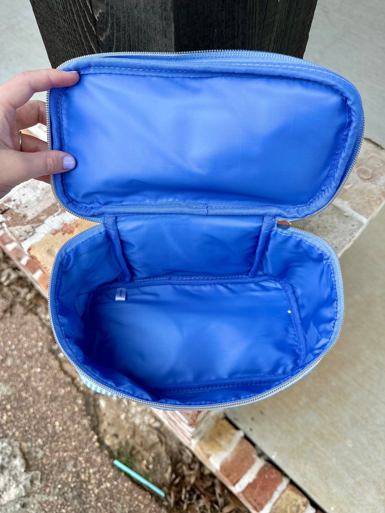 Kiss & Makeup Bag - Ballyhoo Boutique and Gift