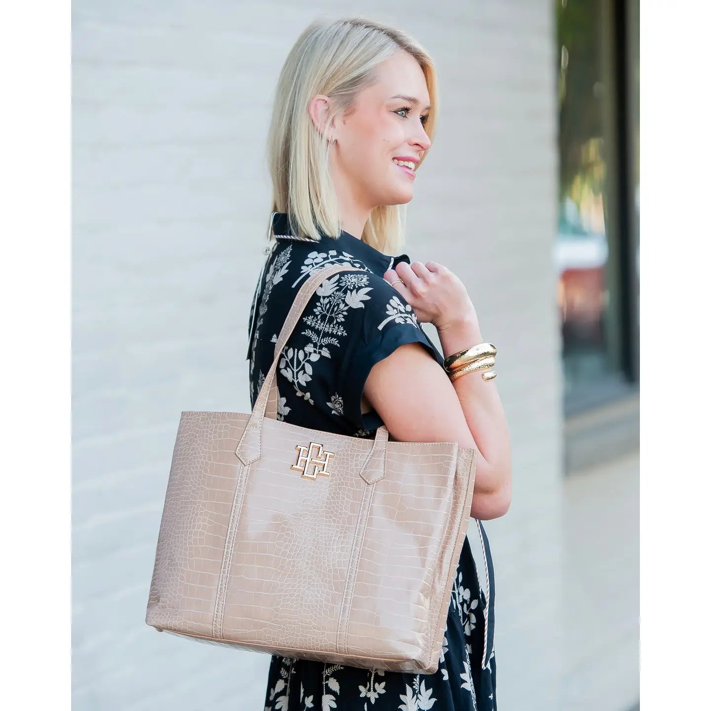 Latte Heath Tote Bag - Ballyhoo Boutique and Gift