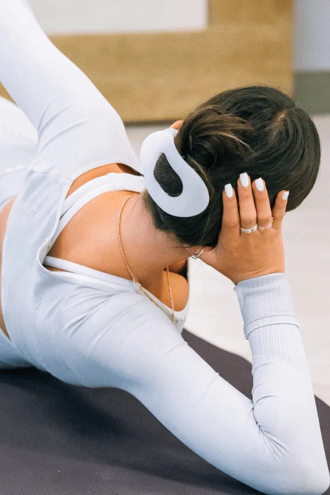 White Large Flat Clip - Ballyhoo Boutique and Gift