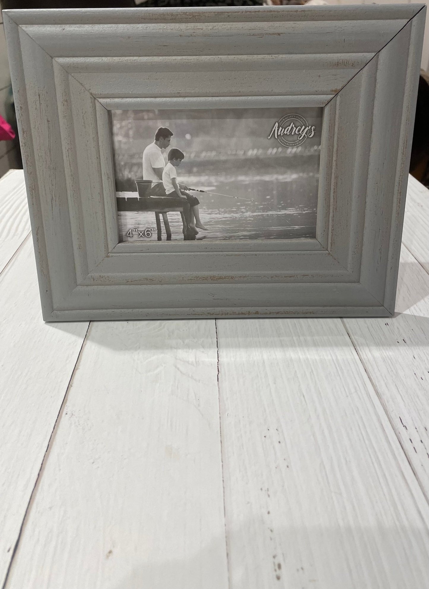 Distressed 4x6 Frame - Ballyhoo Boutique and Gift