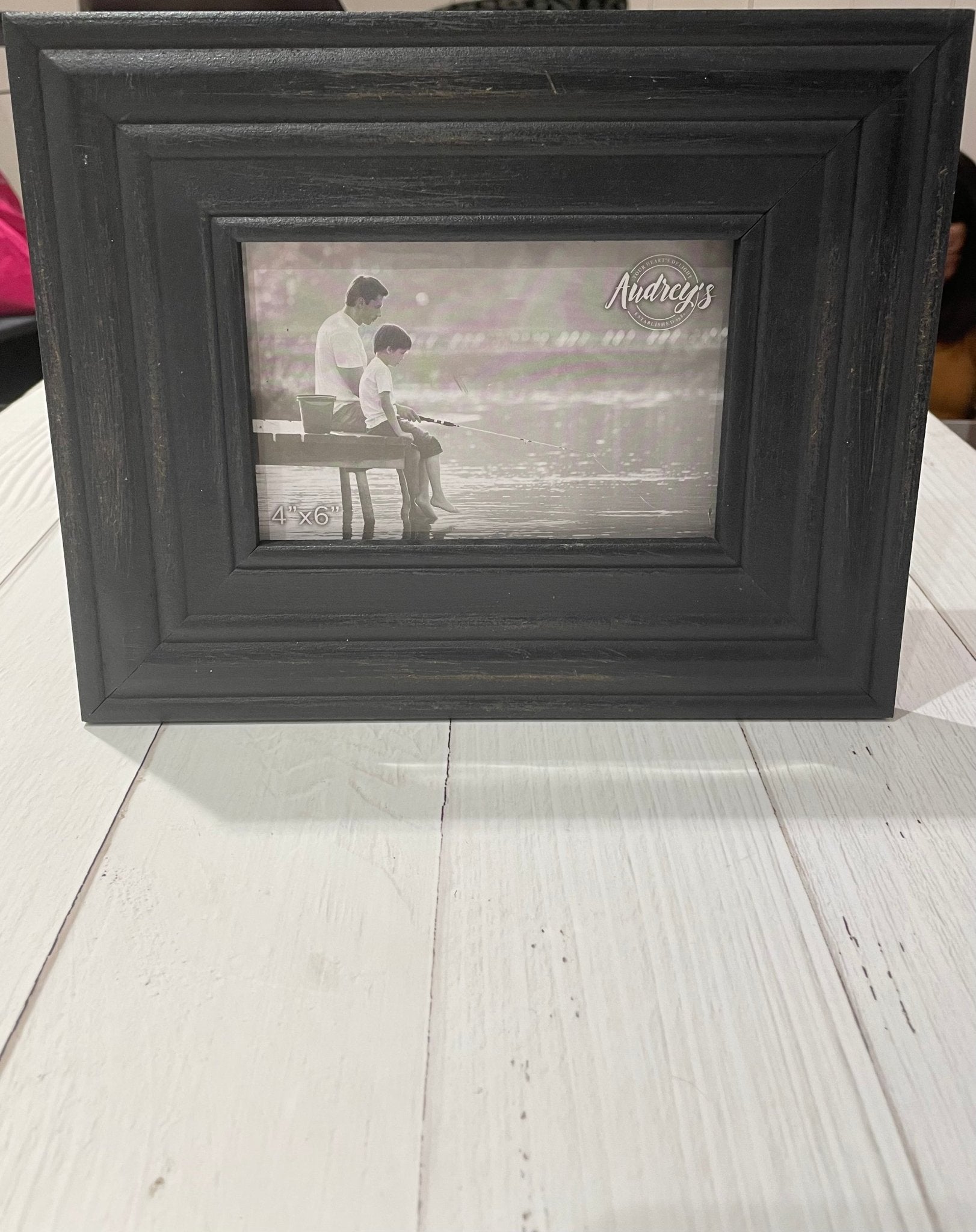 Distressed 4x6 Frame - Ballyhoo Boutique and Gift