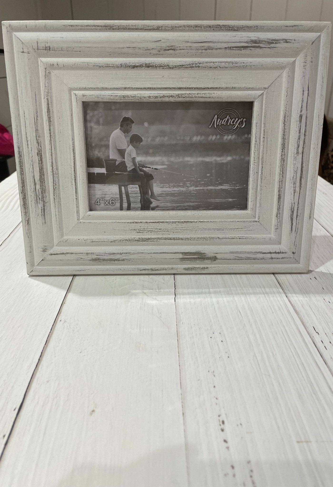 Distressed 4x6 Frame - Ballyhoo Boutique and Gift