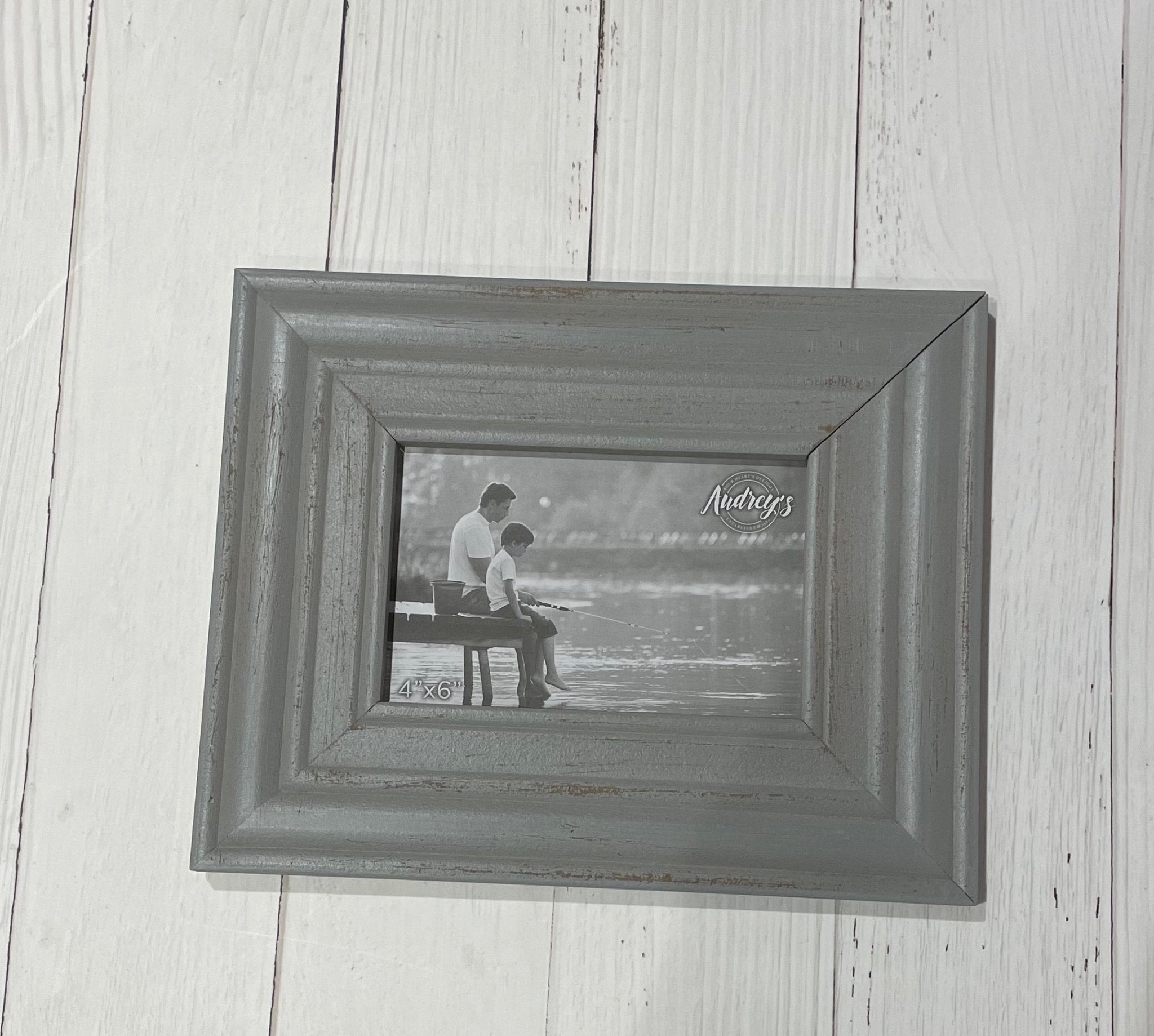 Distressed 4x6 Frame - Ballyhoo Boutique and Gift