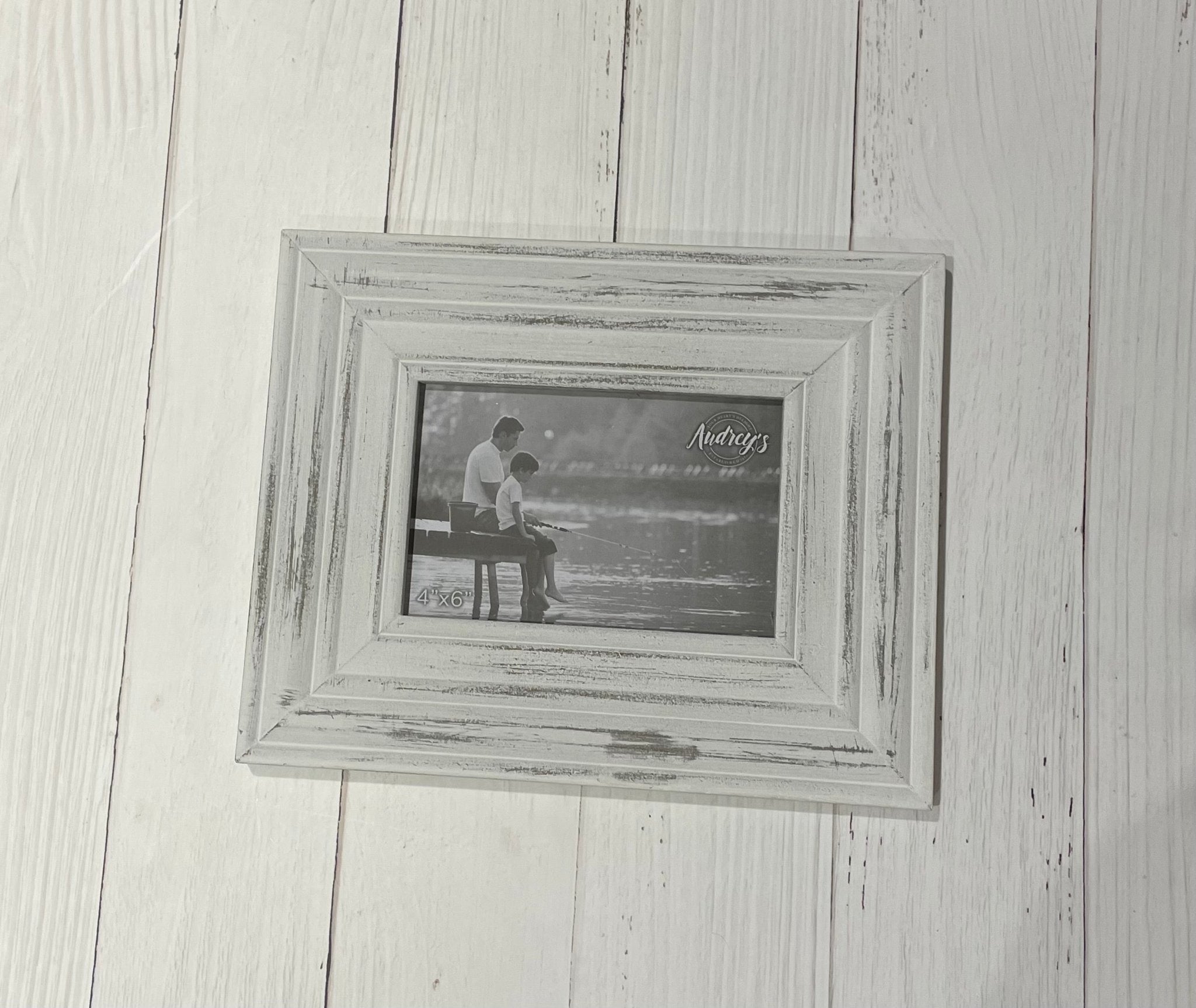 Distressed 4x6 Frame - Ballyhoo Boutique and Gift