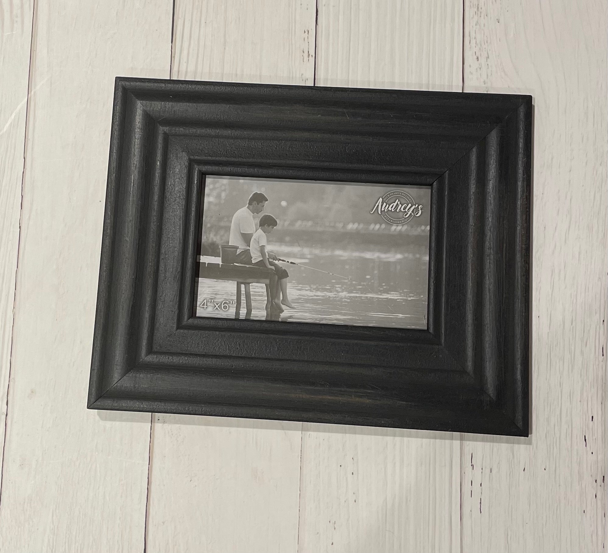 Distressed 4x6 Frame - Ballyhoo Boutique and Gift