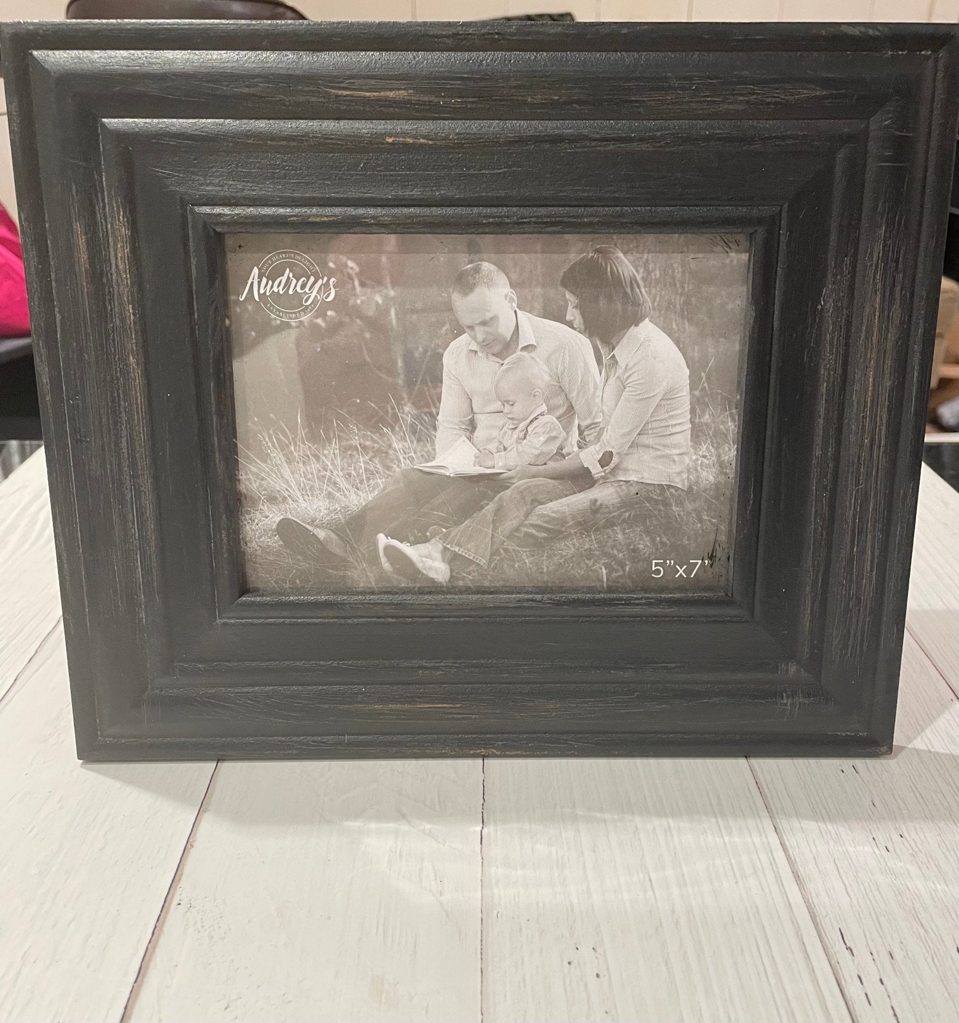 Distressed 5x7 Frame - Ballyhoo Boutique and Gift